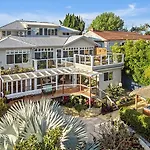 Garden Spa Villa