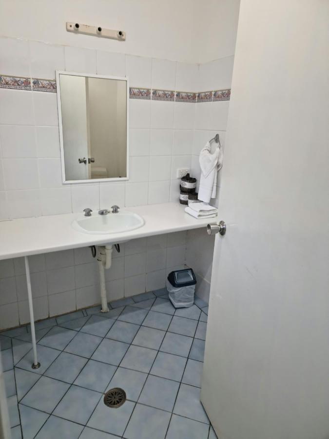 Ocean Parade Motel 3*