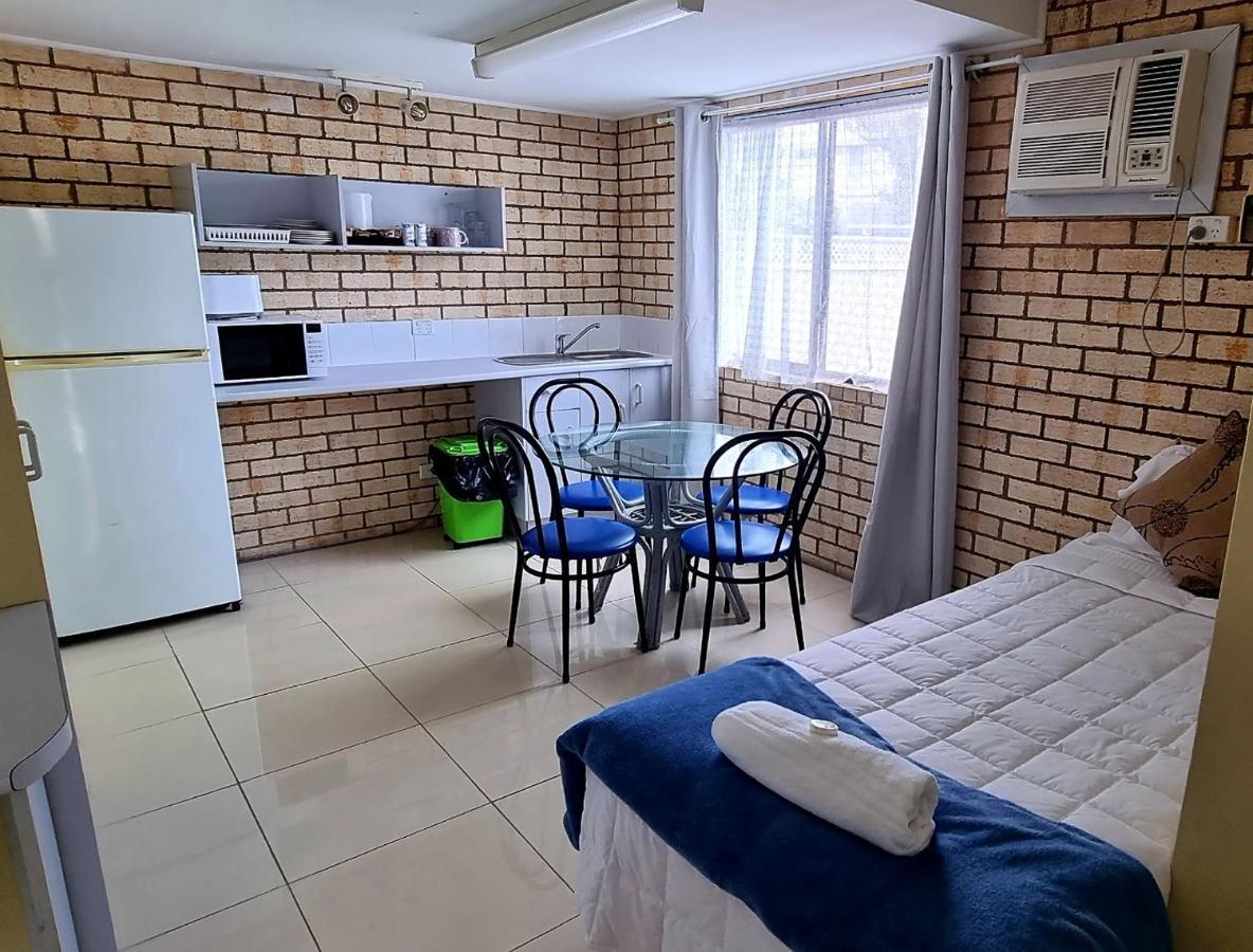 Ocean Parade Motel 3*