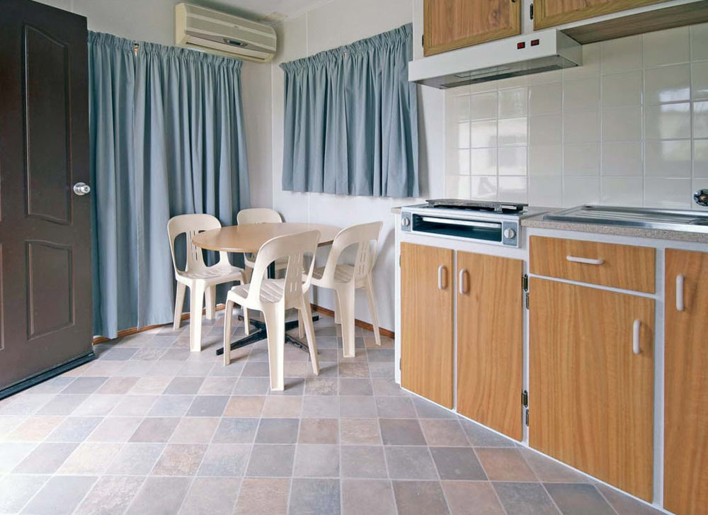 Hotel Clog Barn Coffs Harbour