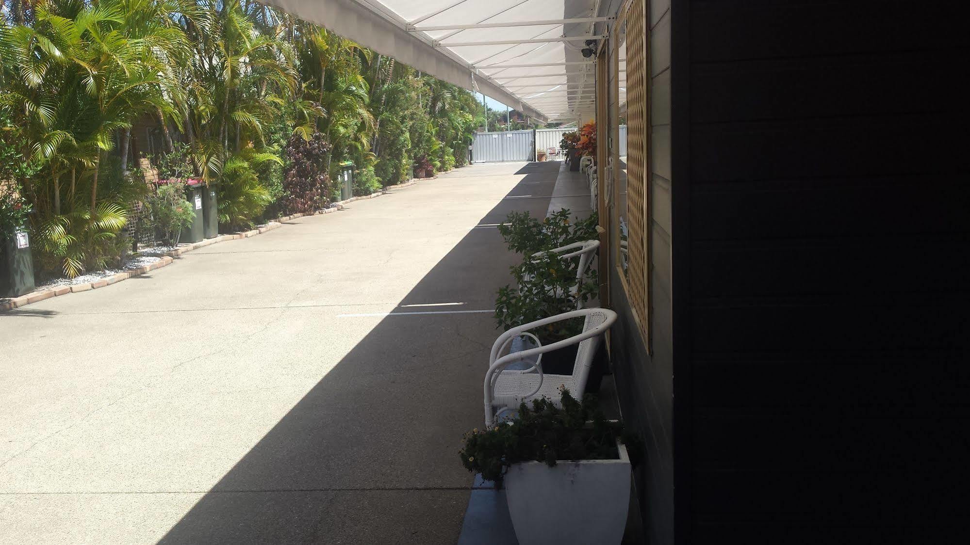 Aparthotel Oceana Units 4*