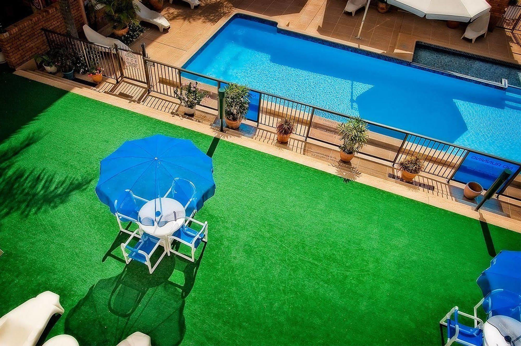 Aparthotel Sandcastles 3*