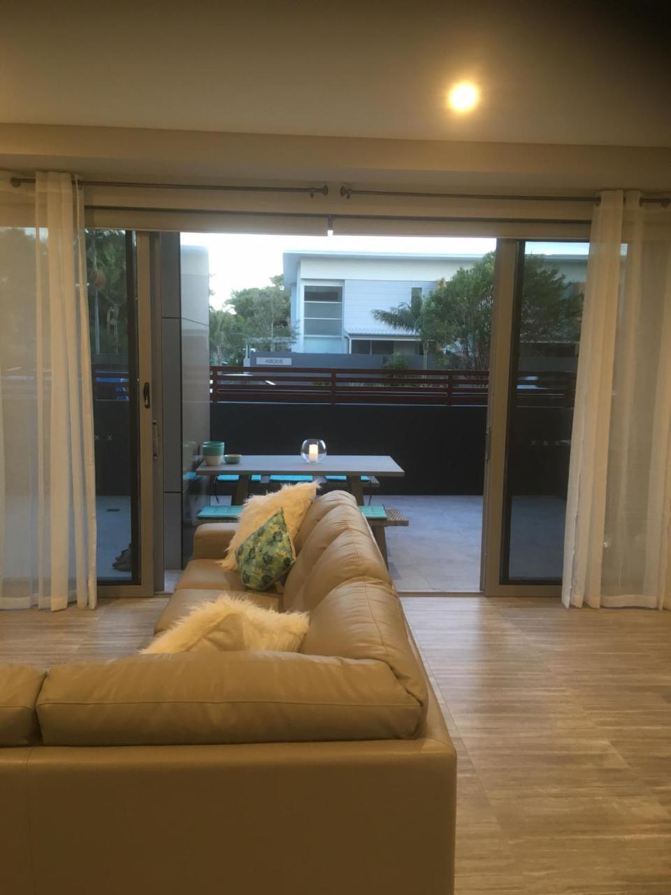 Seashells On Park Beach Apartment