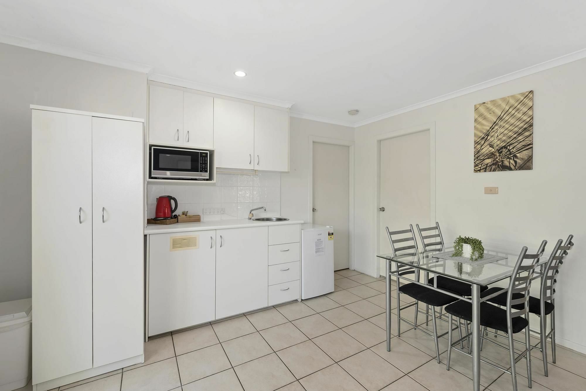 Aanuka Tropical Bure * Coffs Harbour