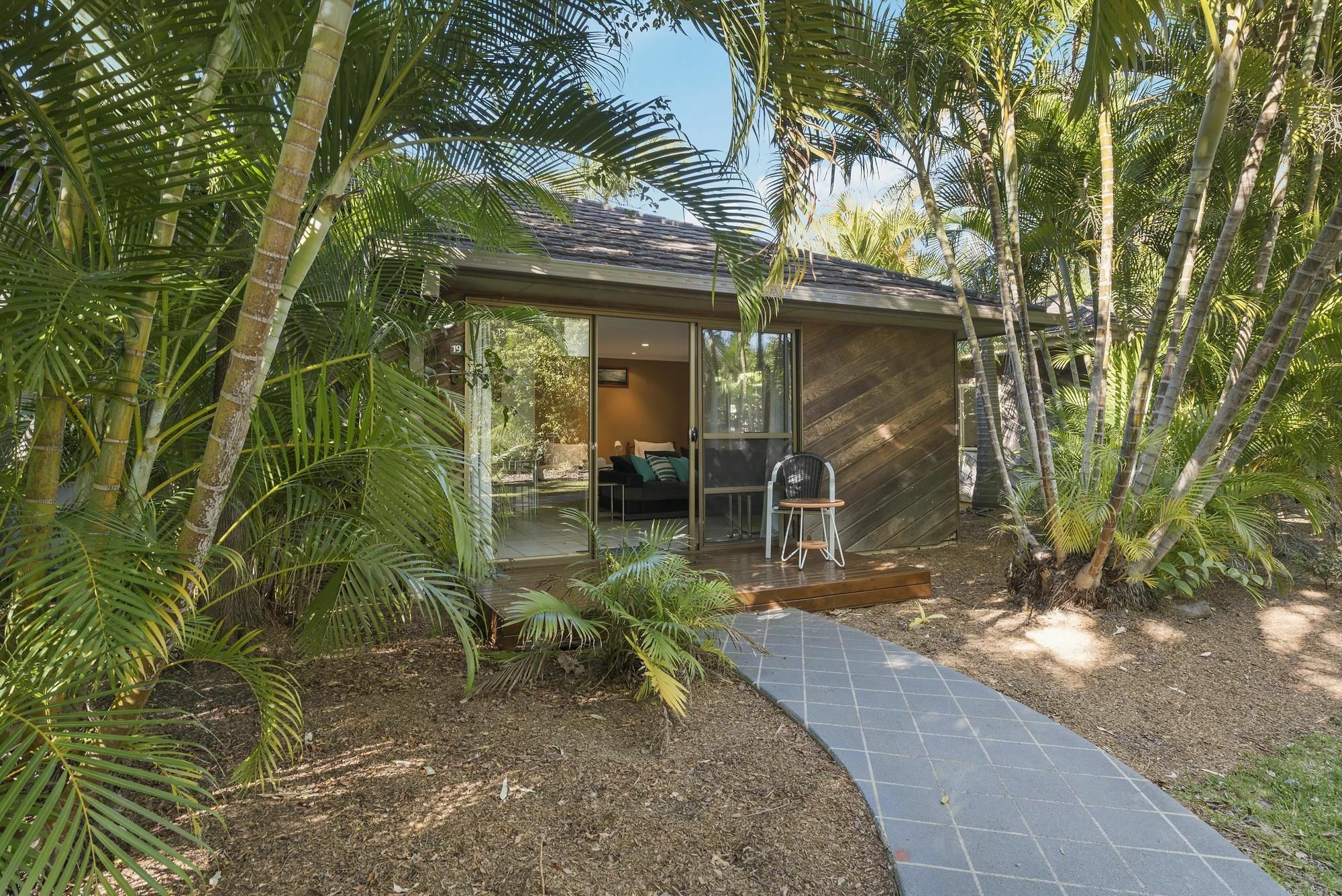 Aanuka Tropical Bure Coffs Harbour