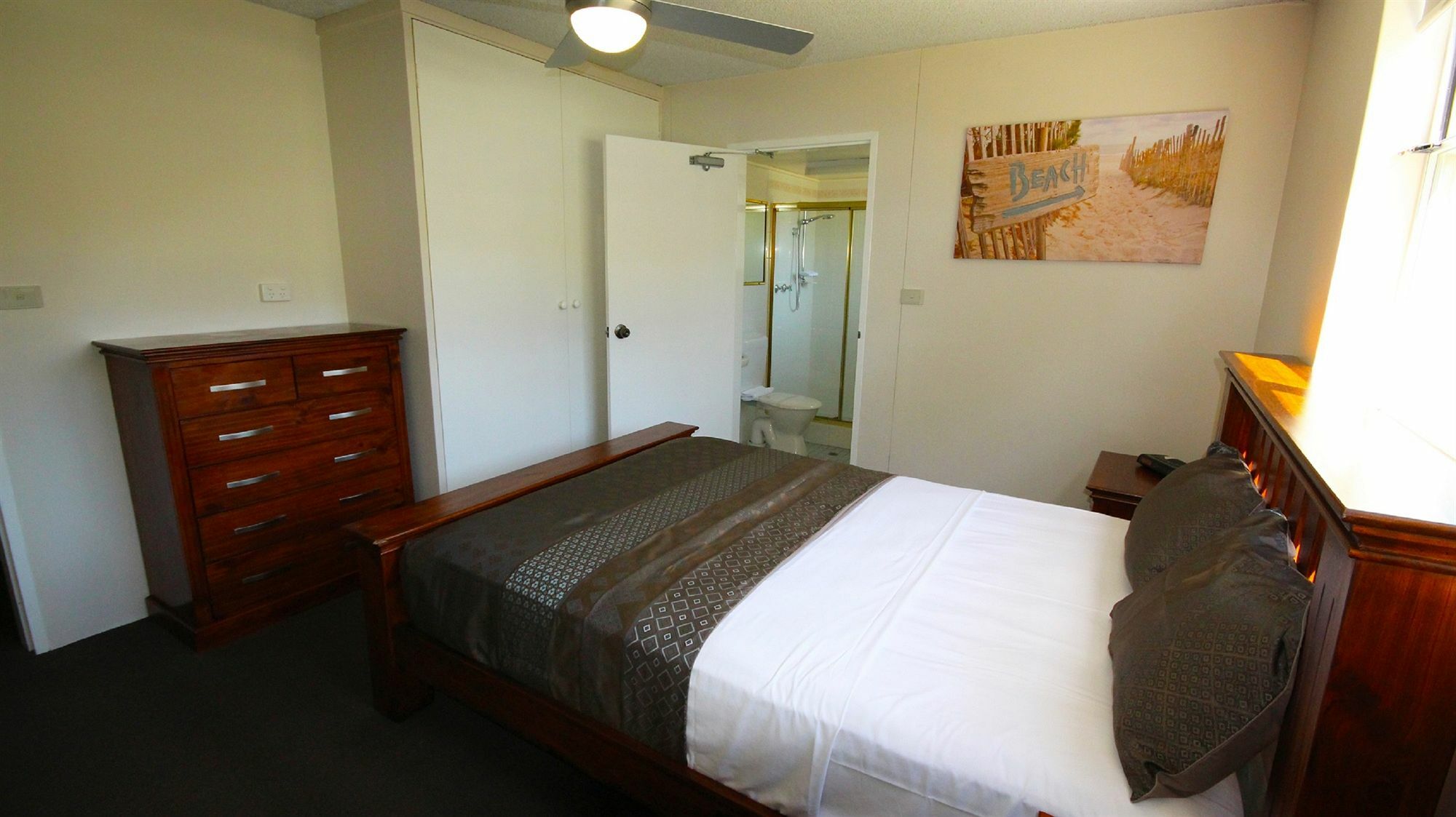 Tradewinds Aparthotel 3*