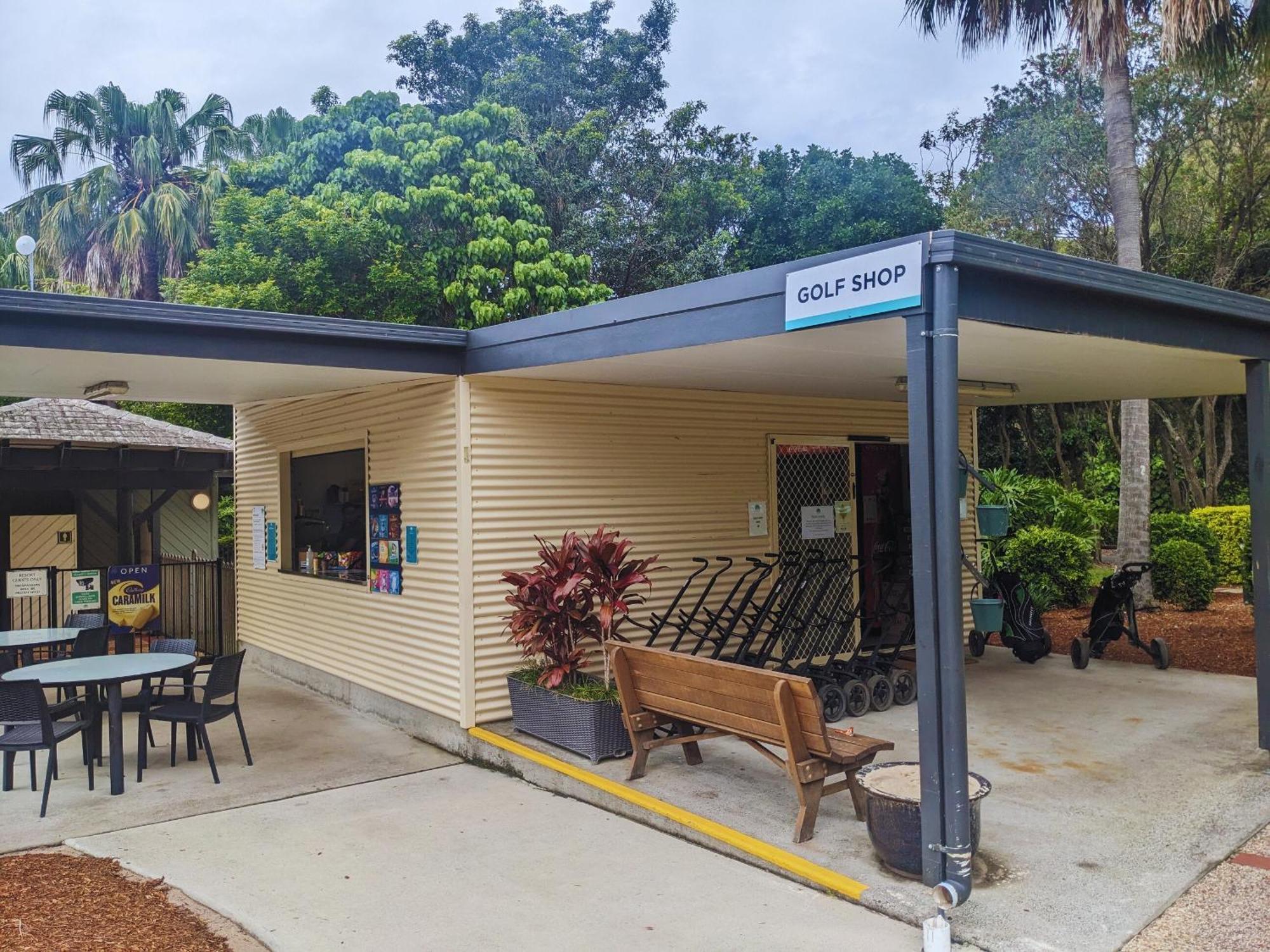 Resort Charlesworth Bay Beach Resort 4*
